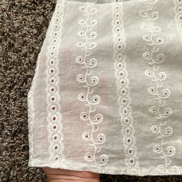 Ganji White Bohemian Lace Halter Style Tank Top, Size Medium, w/ Bow, Sheer - Picture 9 of 11